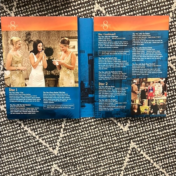 FRIENDS season 8 - Picture 3 of 3